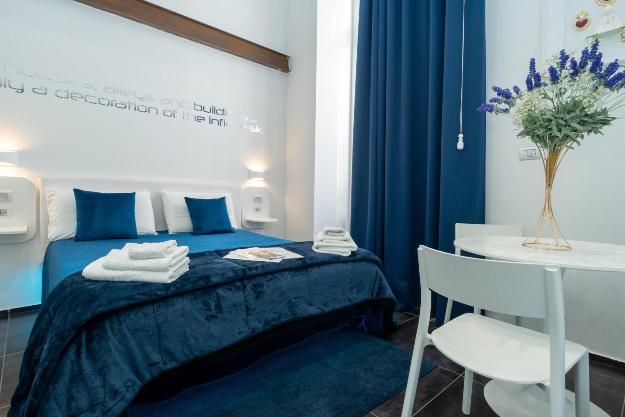 Bed and Breakfast Skyhouse Chiaia Neapel Exterior foto