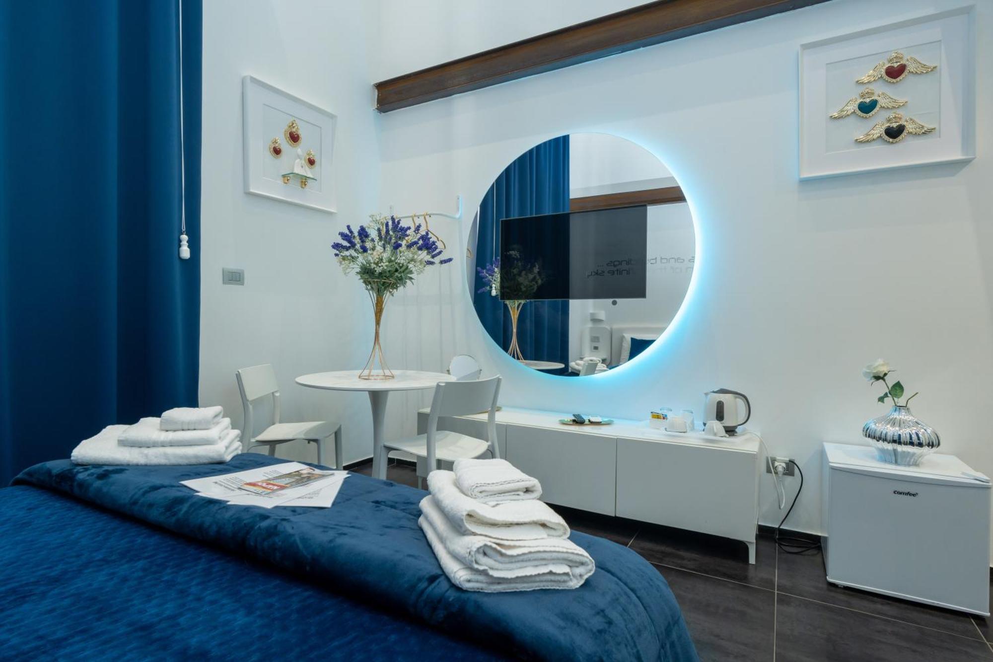 Bed and Breakfast Skyhouse Chiaia Neapel Exterior foto